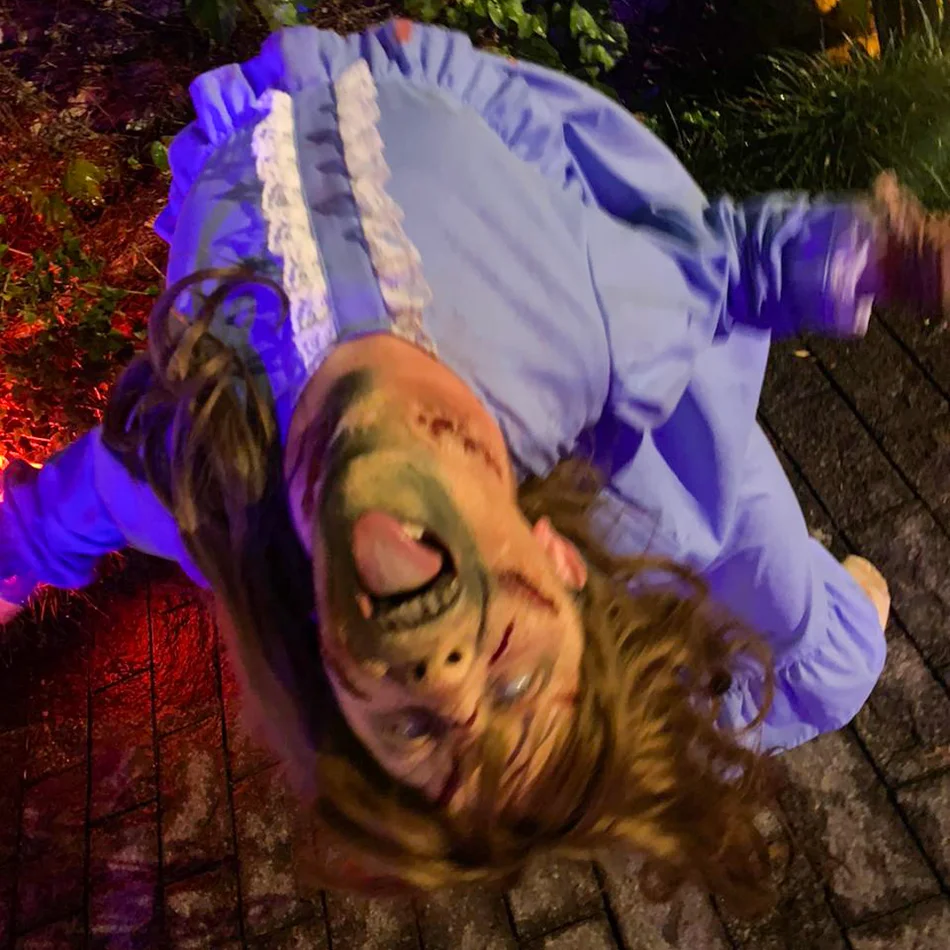 Regan com maquiagem FX profissional para eventos de terror em São Paulo Regan com maquiagem FX profissional para eventos de terror em São Paulo